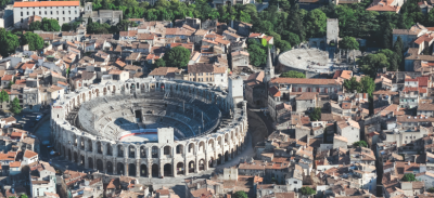 DÉCORATION  À ARLES