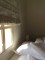 maison-de-vacances-chambre-store-rideaux