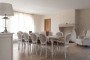 table-bois-massif-blanc