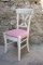 chaise en bois peint assise tissu 