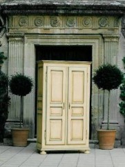 armoire-provençale-patinée-sur-mesure