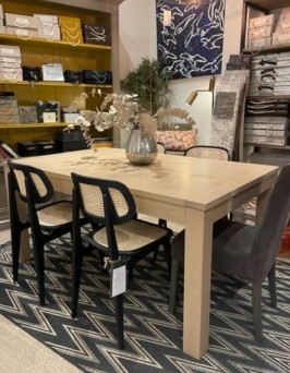 TABLE DE REPAS LISA    - 30 % 